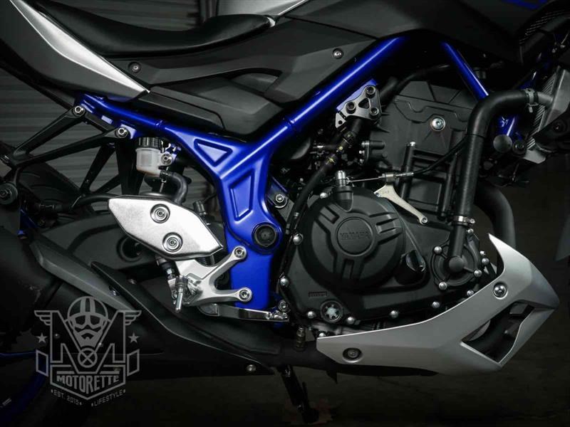 BMW G 310 R vs Yamaha MT-03