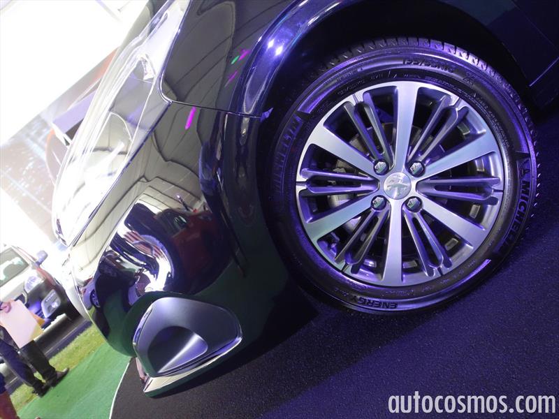 Peugeot 208 by Swarovski 2016