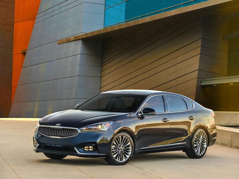 Kia Cadenza 2017