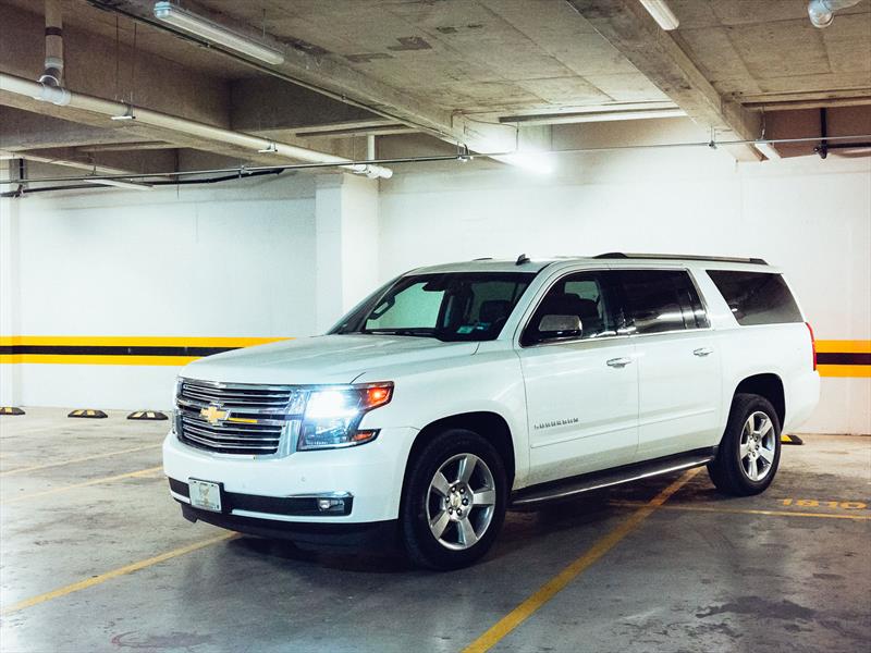 Chevrolet Suburban 2015