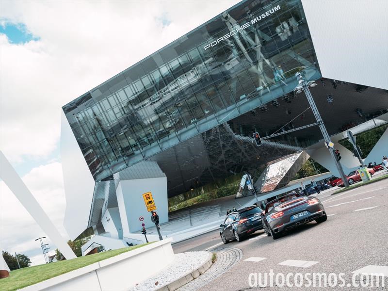 Porsche 911 Carrera 4 Cabriolet 2017