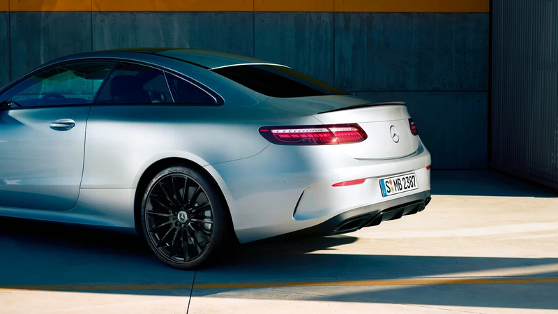 Mercedes-Benz Clase E Night Edition 2022