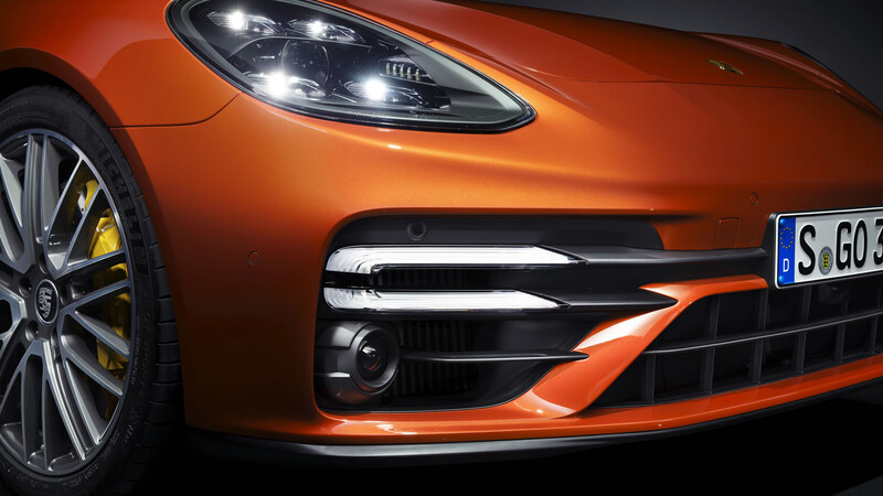 Porsche Panamera Turbo S 2021