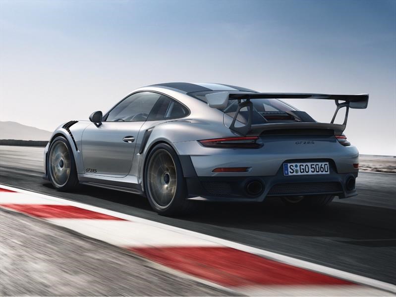 Porsche 911 GT2 RS 2018