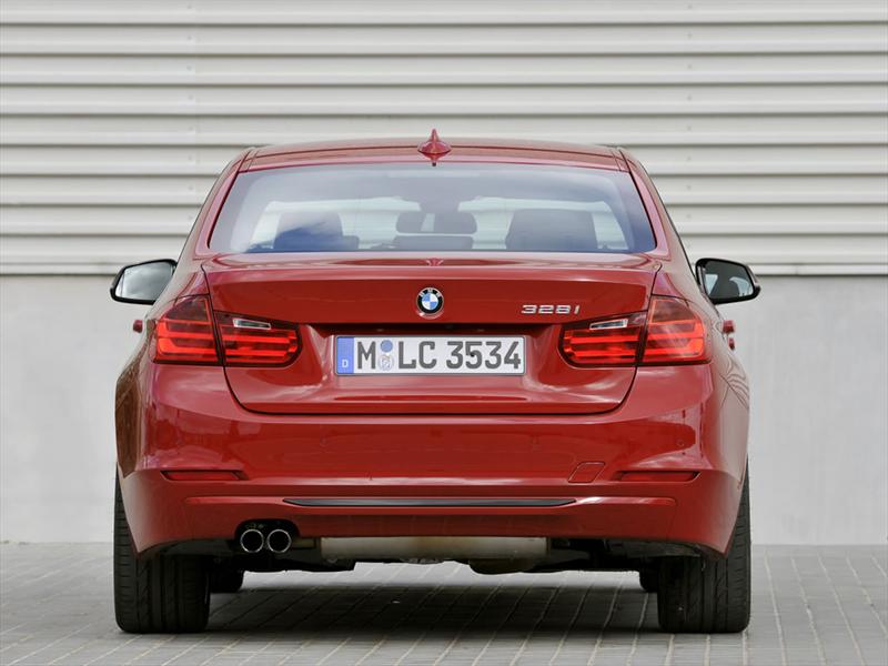 BMW 328iA 2012 primer contacto