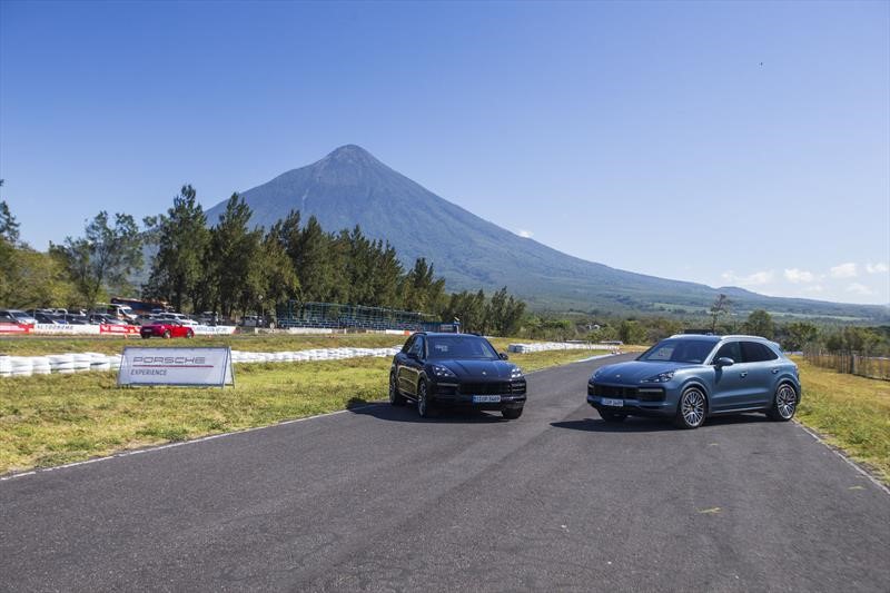 Porsche Driving Experience Guatemala 2018