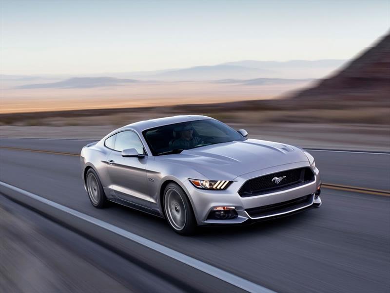 Ford Mustang 2015 se presenta en LA