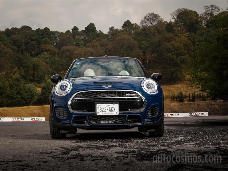 MINI John Cooper Works Convertible 2017