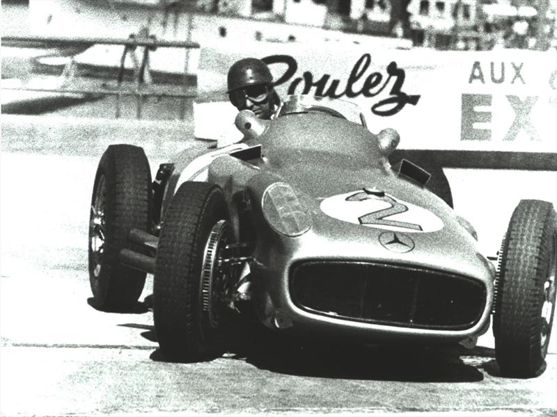 10- Mercedes-Benz