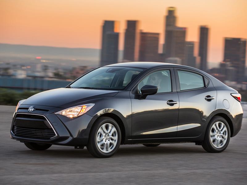 Scion iA 2016