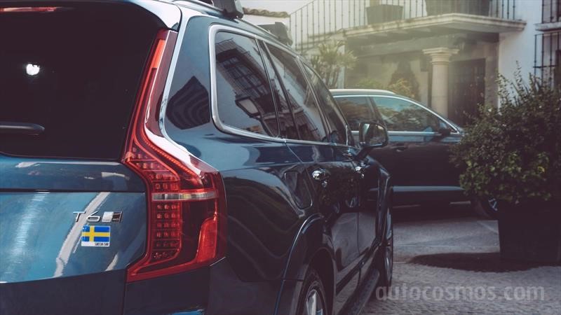 Volvo XC90