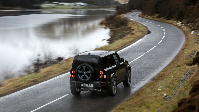 Land Rover Defender V8