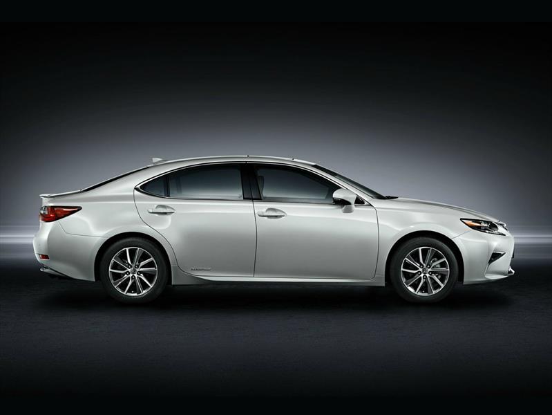 Lexus ES 2016