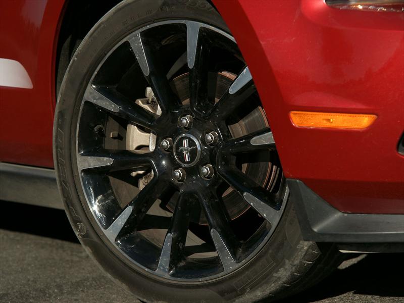 Ford Mustang ST 2012 a prueba en pista