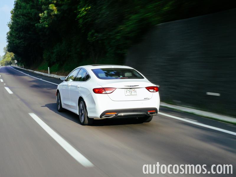 Chrysler 200 2015