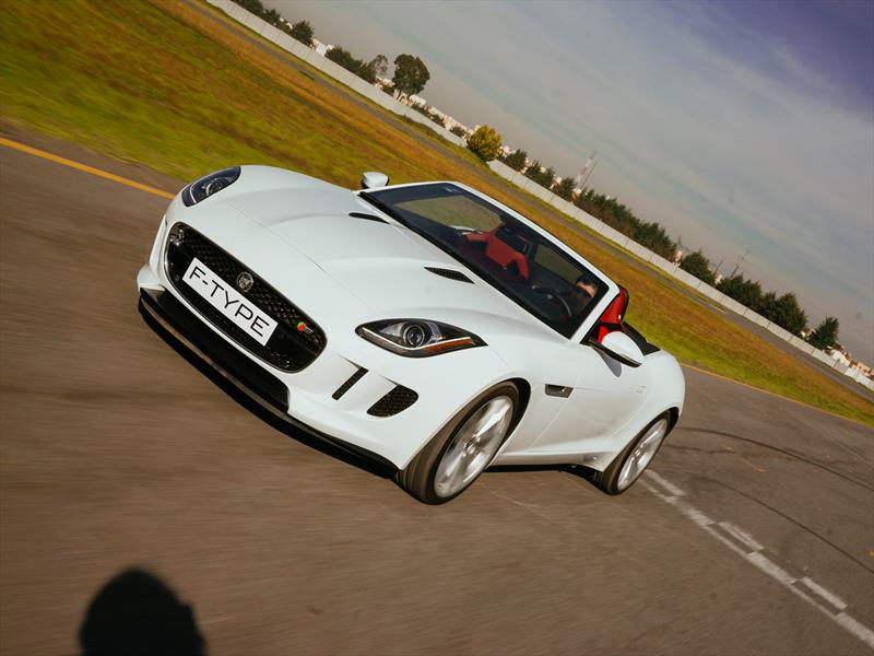 Jaguar F-Type 2014