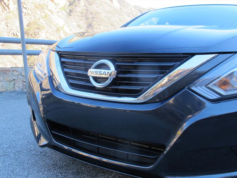 Nissan Altima 2017