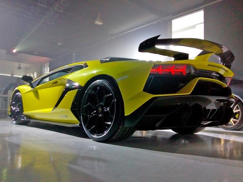 Lamborghini Aventador SVJ