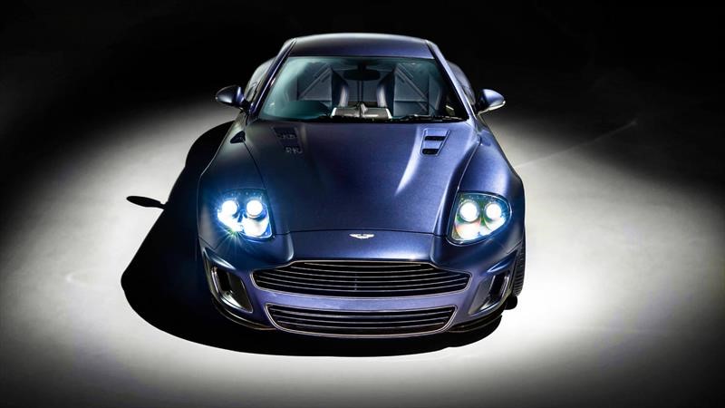 Aston Martin Vanquish 25