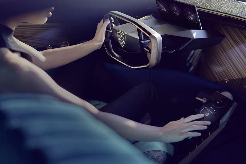 Peugeot e-Legend Concept