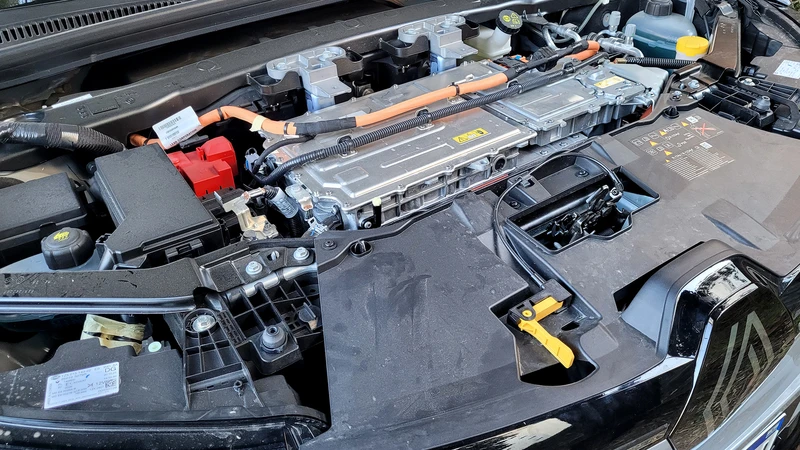 Test Drive Renault Megane E-Tech