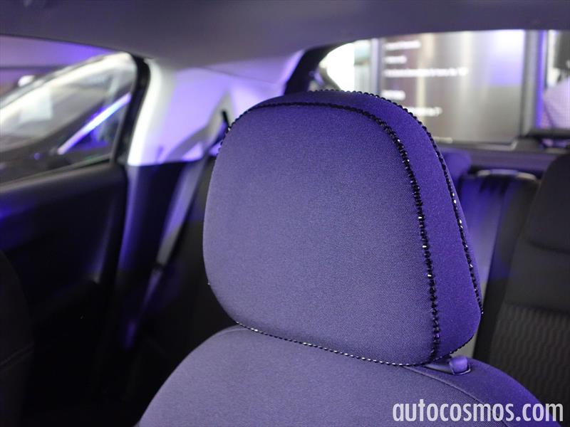 Peugeot 208 by Swarovski 2016