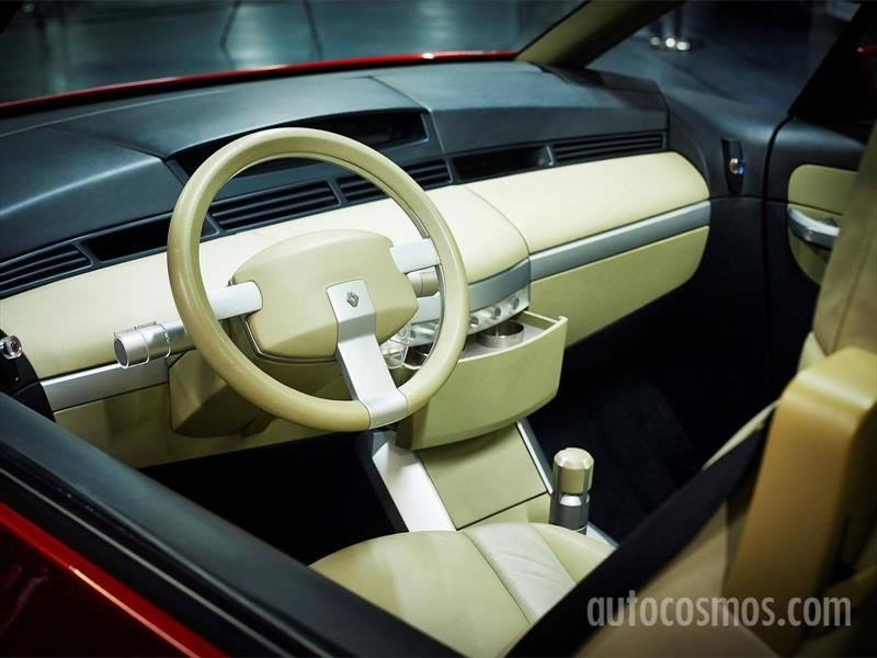 120 años, visita a Renault Classic