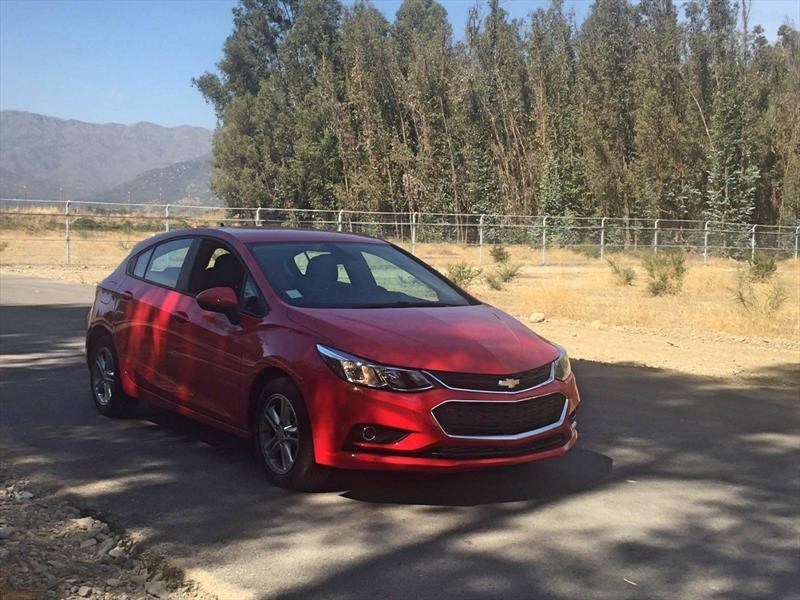 Chevrolet Cruze HB 2017
