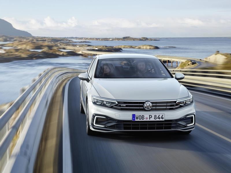Volkswagen Passat se renueva