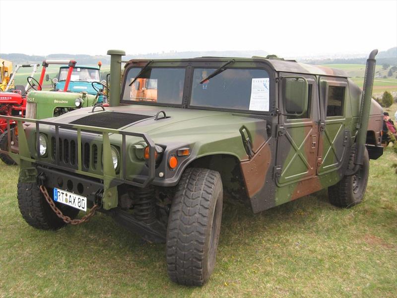 Humvee / Hummer H1