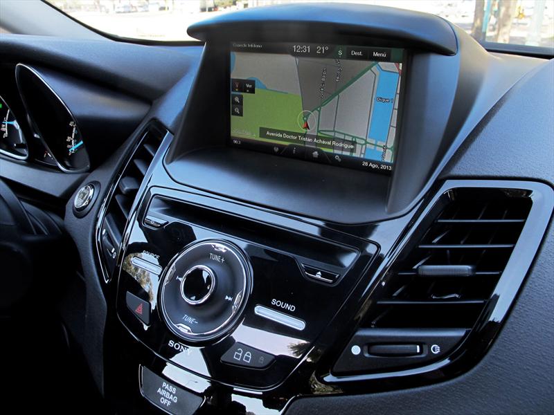 Manejamos el nuevo Ford Fiesta KD Powershift