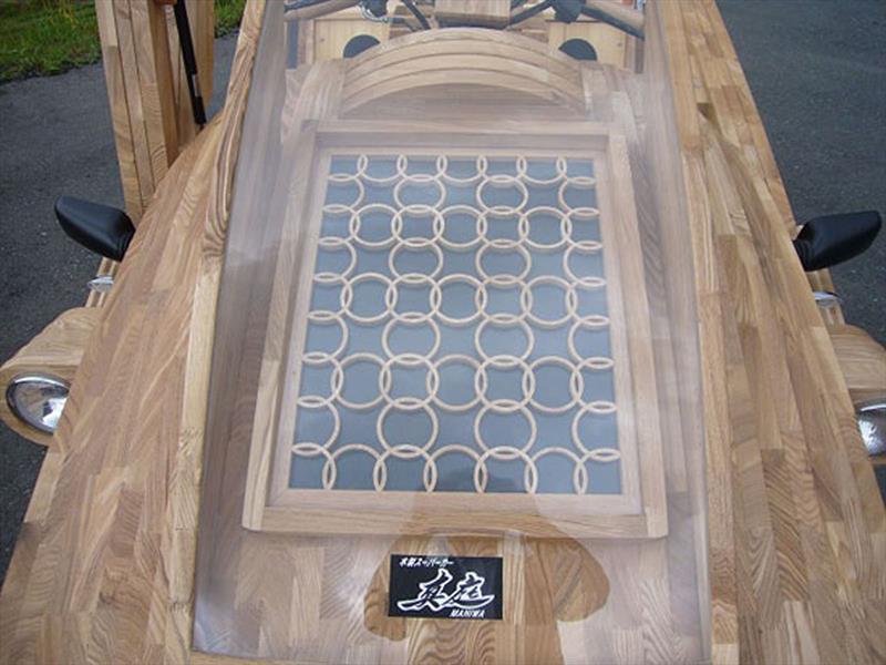 "Maniwa" el auto de madera japonés
