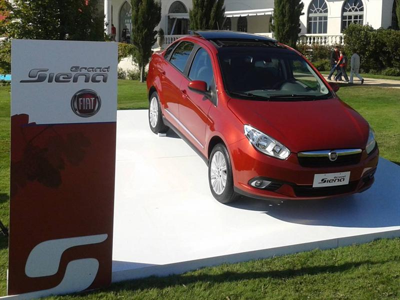 Nuevo Fiat Grand Siena 2012, presentación. Parte 2
