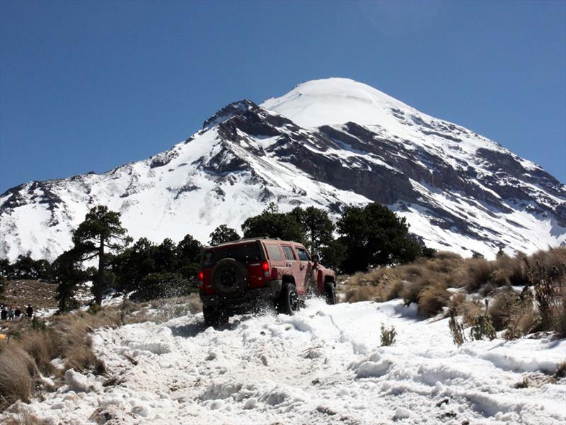 ¿Cómo conducir tu 4x4 sobre nieve?