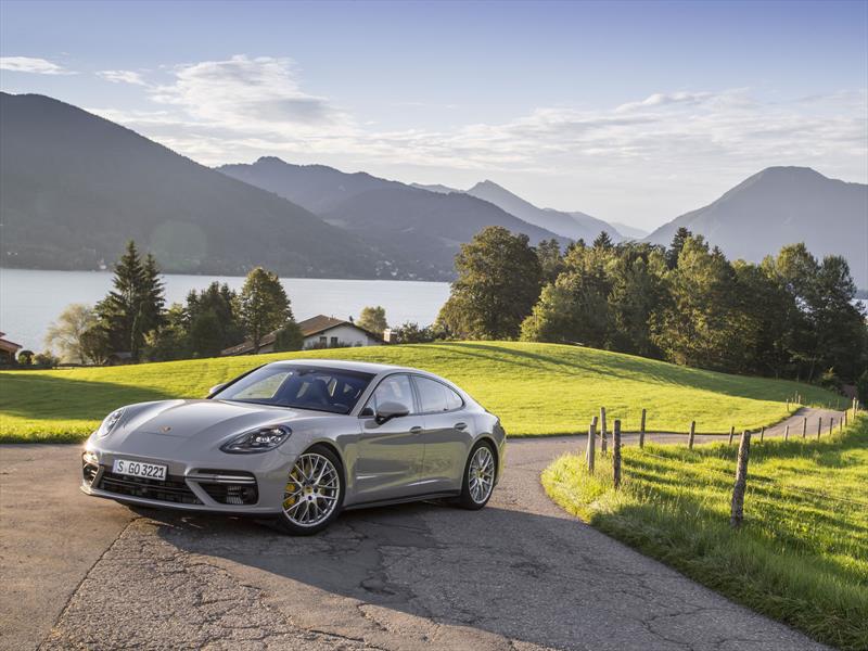 Porsche Panamera 2017