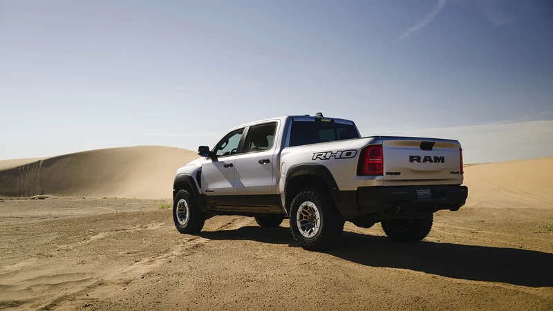 RAM 1500 RHO: un Huracán sopla en la anti Raptor