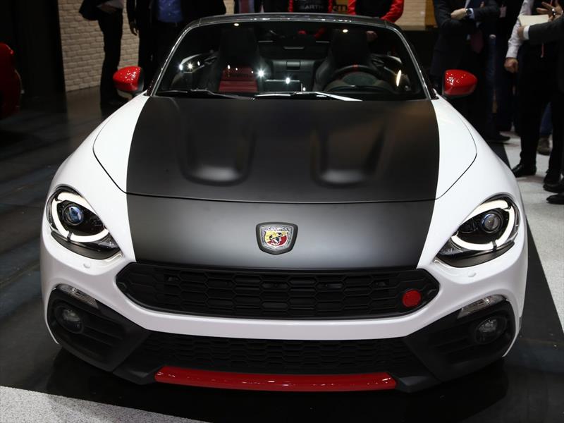 Abarth 124 Spider