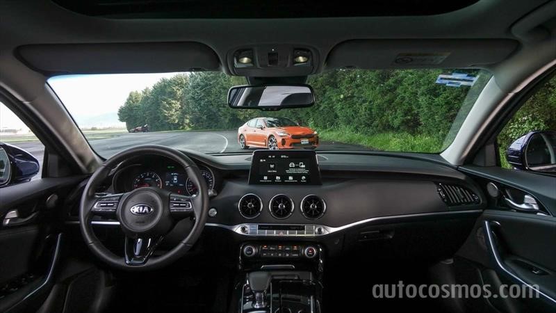 Kia Stinger vs Kia Stinger 2019