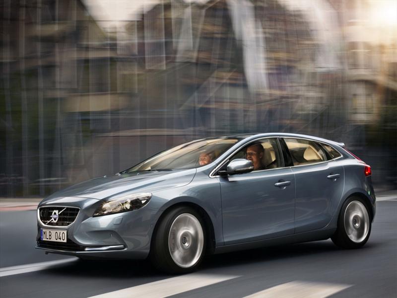 Volvo V40 2013
