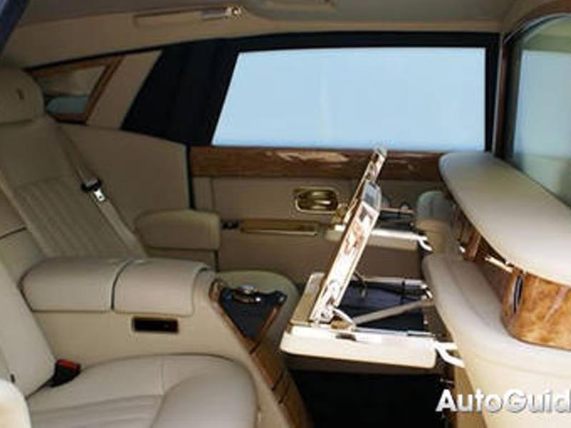 Blindaje y detalles de oro en un Rolls-Royce