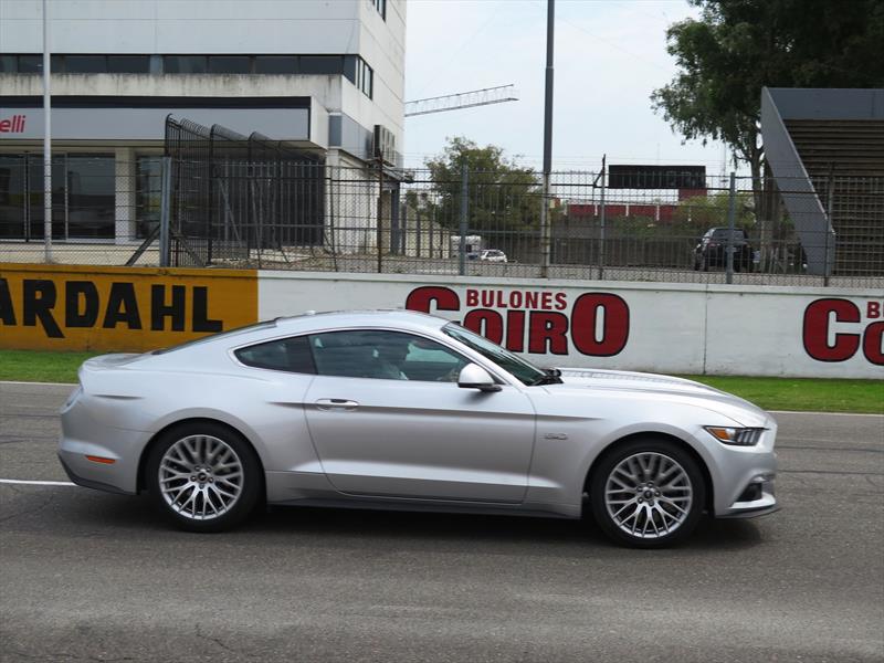 Ford Mustang en Argentina