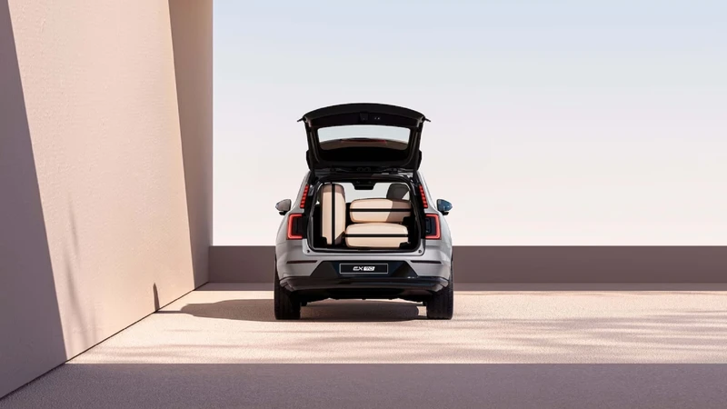 Volvo EX90 2023