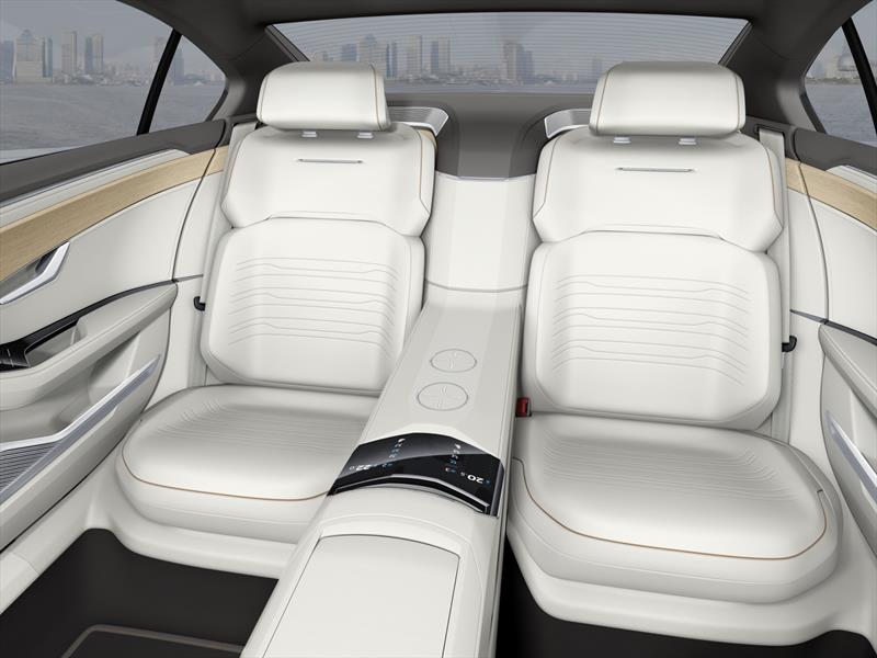 Volkswagen C Coupé GTE