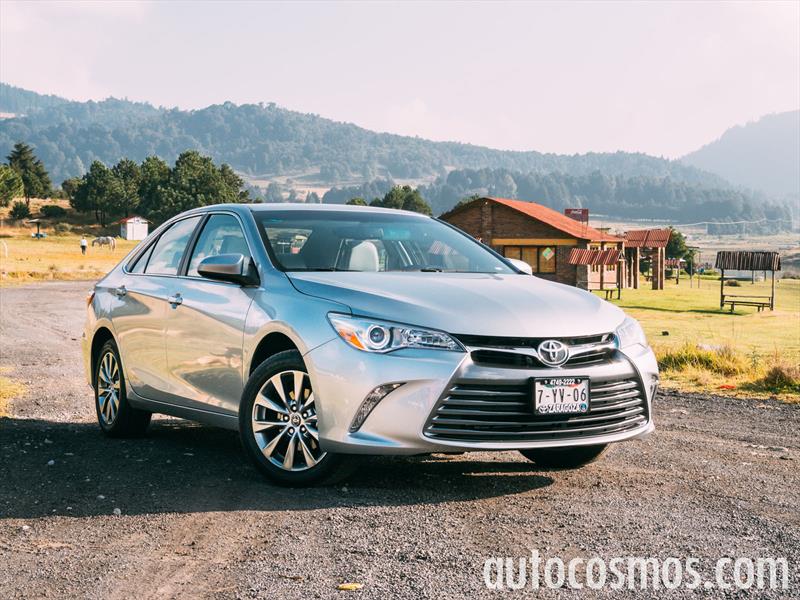 Toyota Camry 2015
