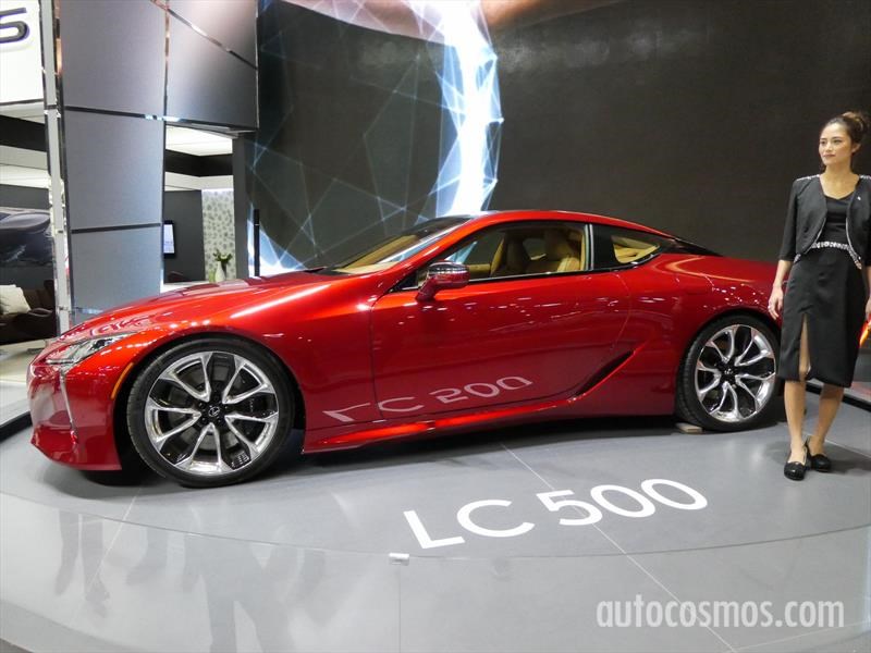 Toyota en el Salón de Buenos Aires 2017