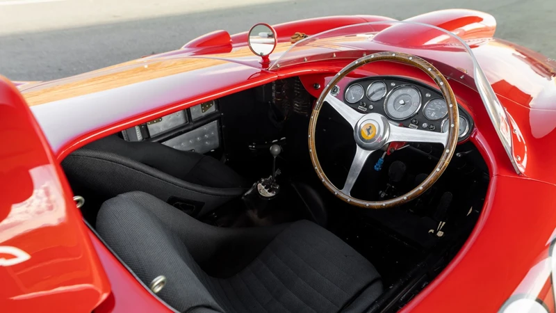 Ferrari 410 Sport Spider by Scaglietti a subasta