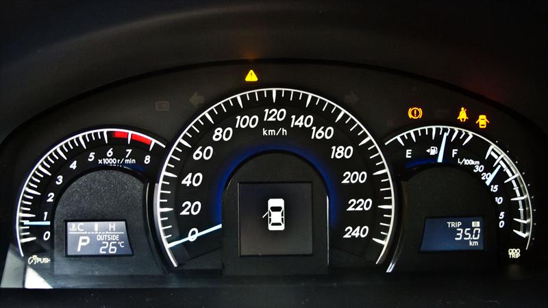 Toyota Camry V6 a prueba