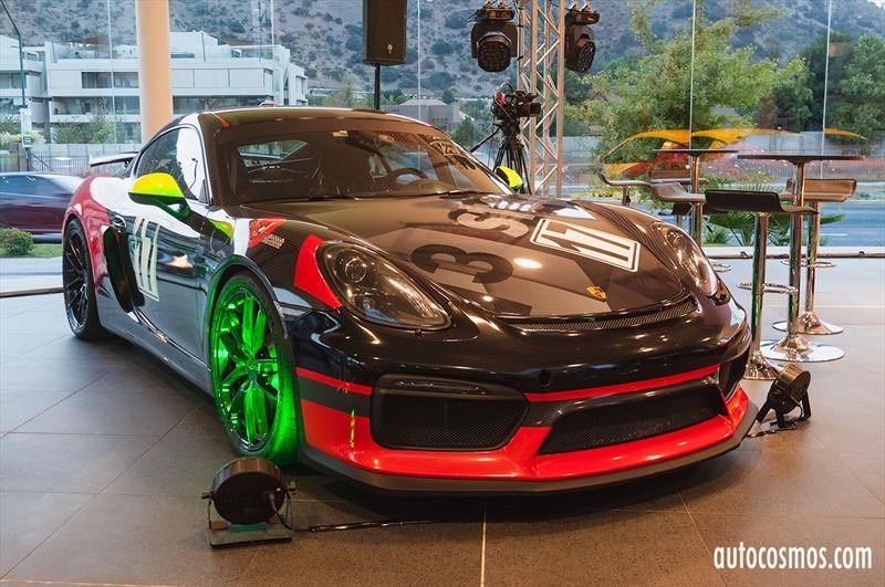 Porsche Cayman GT4 Challenge 2017