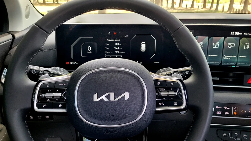 Test Drive Kia Carnival: la nave especial estrena