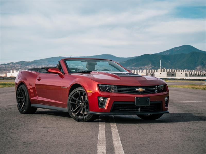 Chevrolet Camaro ZL1 convertible 2014